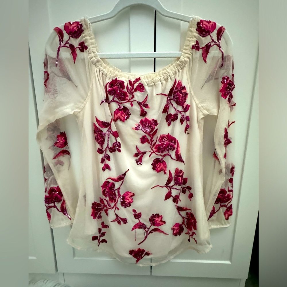White House Black Market Sequin Rose Blouse Size XS